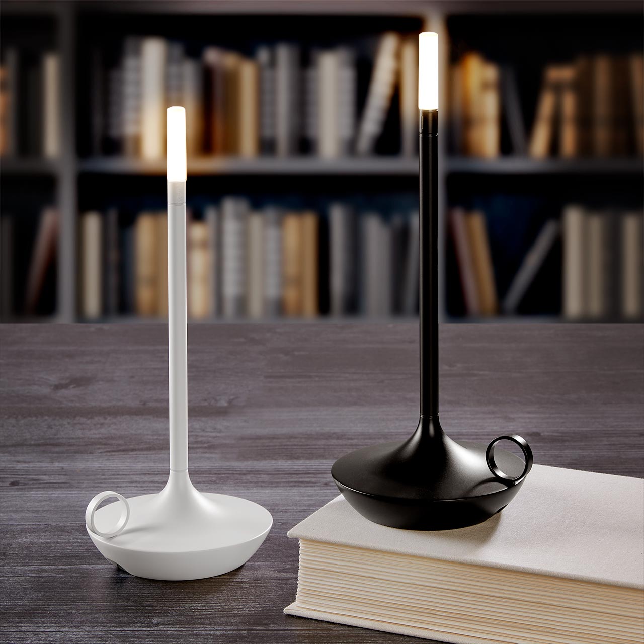 LD0465_WICK_LED_CANDLE_LIGHT_BK_WH_e2.jpg